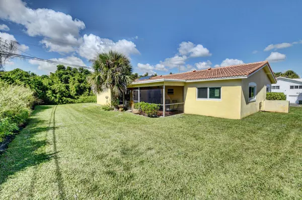 Boca Raton, FL 33431,574 NW 46th ST