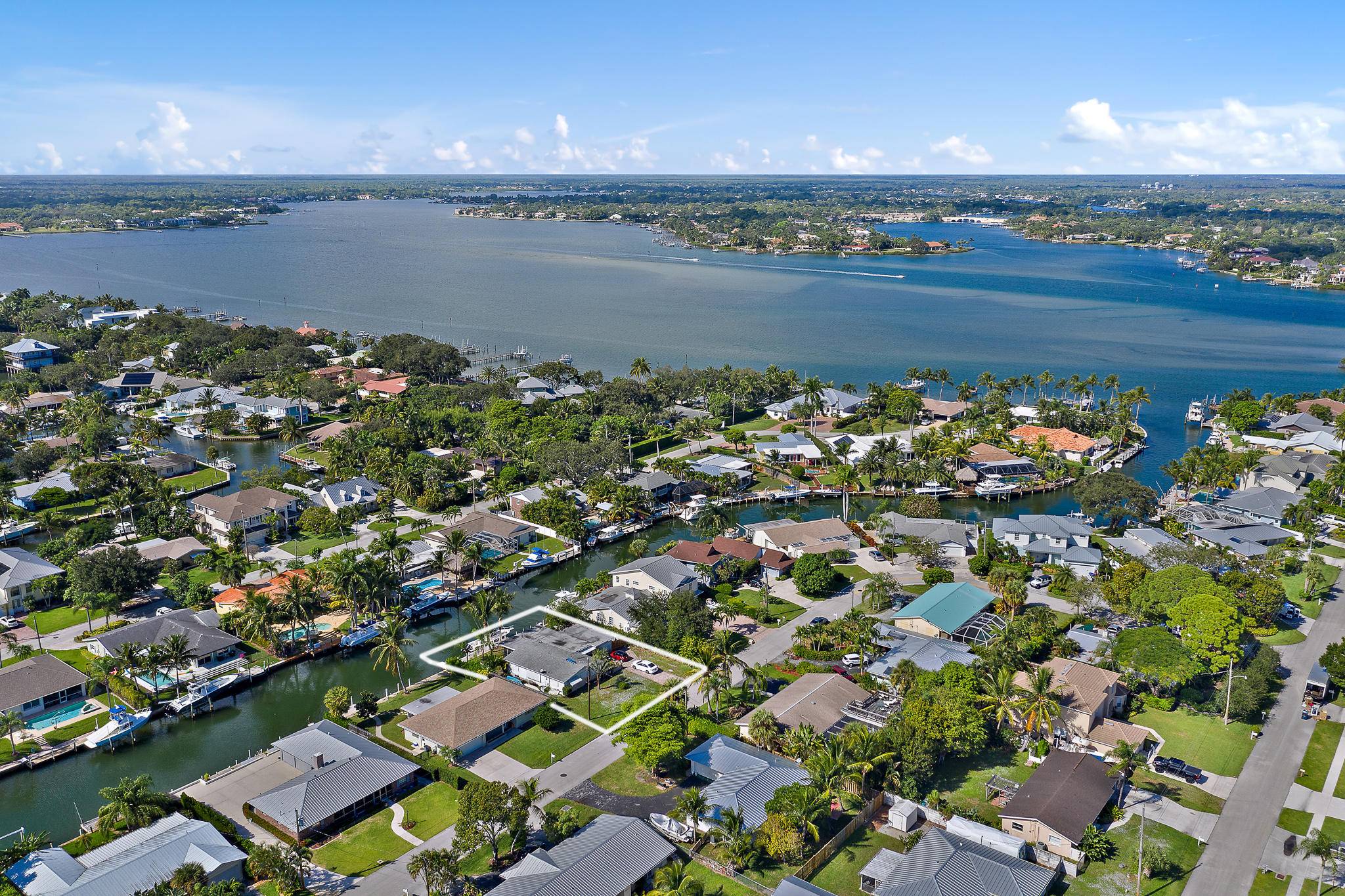 942 Marlin CIR, Jupiter, FL 33458