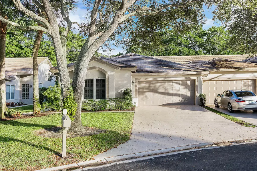 7352 Rockbridge CIR, Lake Worth, FL 33467