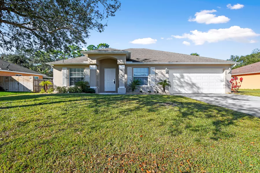 1589 SW Fortune RD, Port Saint Lucie, FL 34953