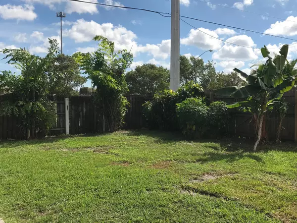 Greenacres, FL 33463,616 Jackson AVE