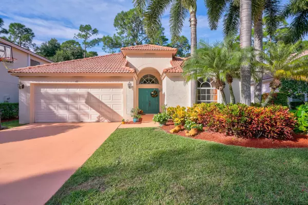 431 Woodview CIR, Palm Beach Gardens, FL 33418