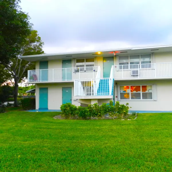 480 W Horizons 201, Boynton Beach, FL 33435