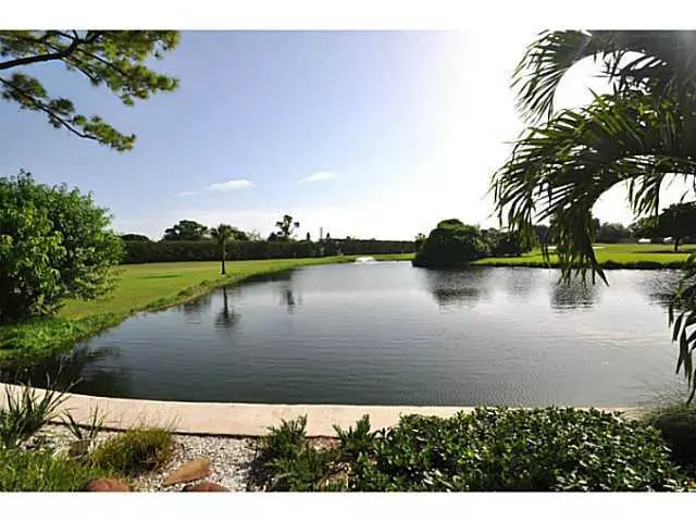 800 Greensward CT 105-I, Delray Beach, FL 33445