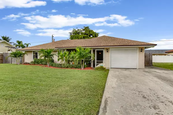 3919 Dorrit AVE, Boynton Beach, FL 33436