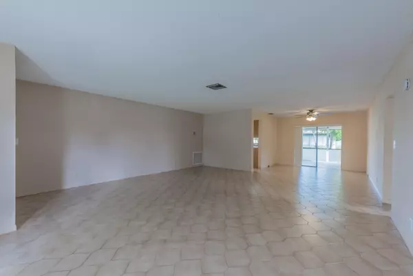 Delray Beach, FL 33484,14834 Wood Lodge LN