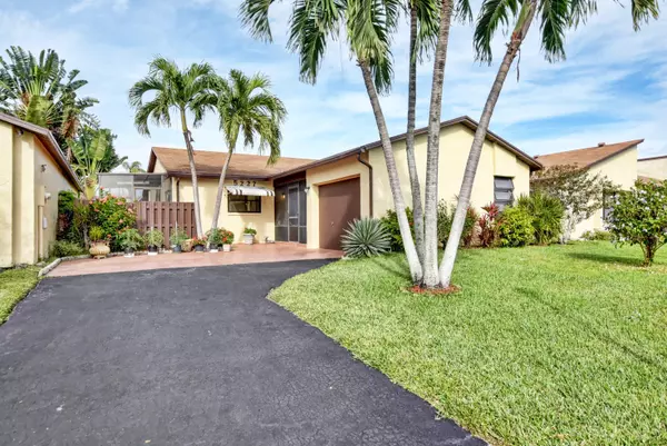 Boynton Beach, FL 33472,5227 Minto RD