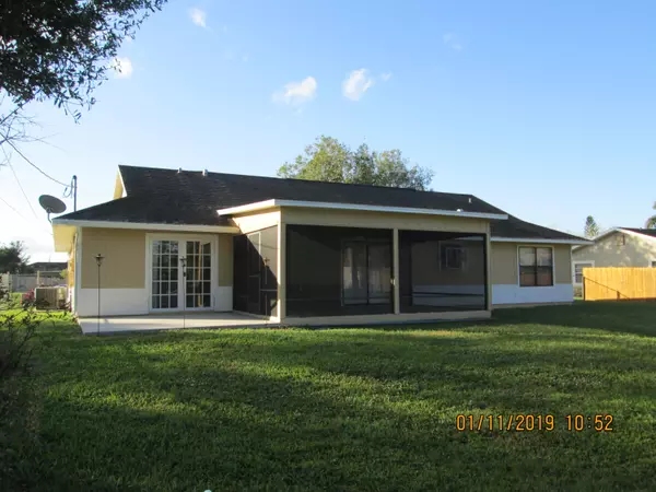 Fort Pierce, FL 34951,8300 Penny LN