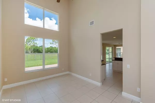 Vero Beach, FL 32962,1859 SW Grey Falcon CIR