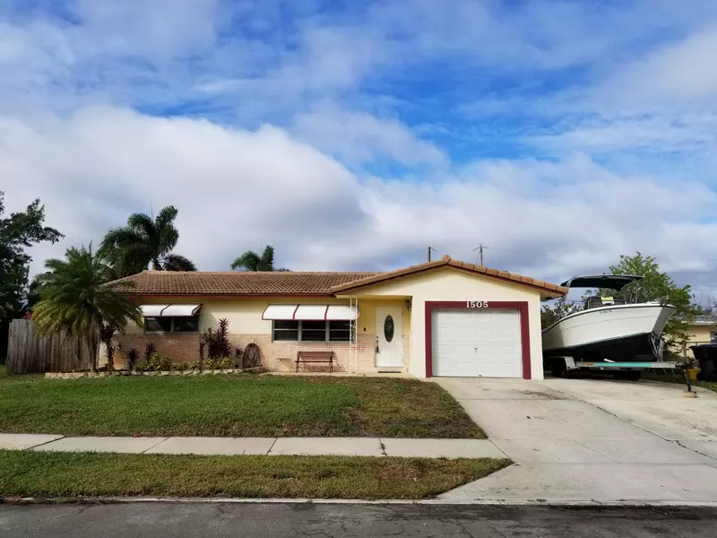 1505 Hillcrest DR, Lake Worth, FL 33461