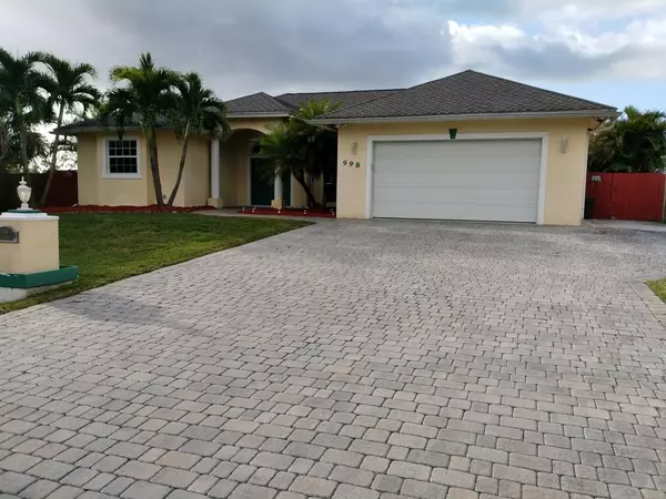 Port Saint Lucie, FL 34953,998 SW Sultan DR