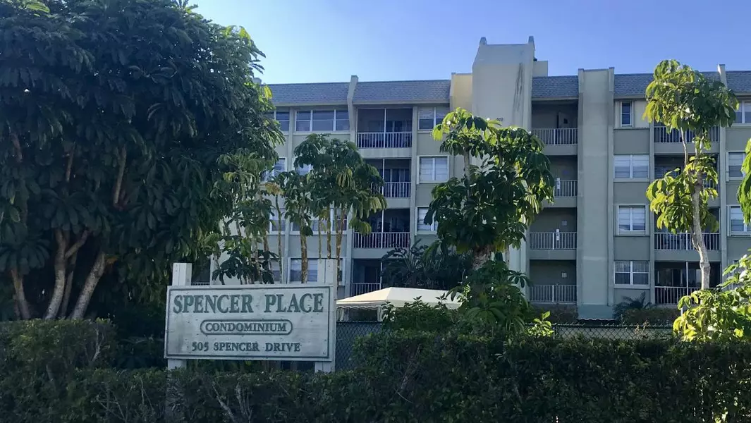 505 Spencer DR 412, West Palm Beach, FL 33409