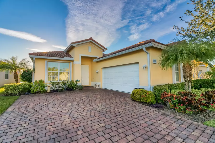 4204 NW Oakbrook CIR, Jensen Beach, FL 34957