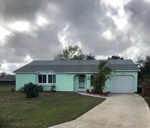 Port Saint Lucie, FL 34953,692 SW Everett CT