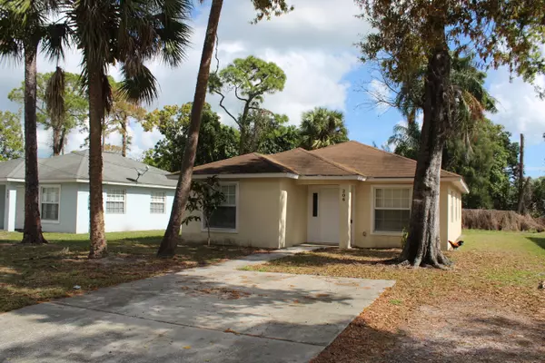 206 N 22nd ST, Fort Pierce, FL 34950