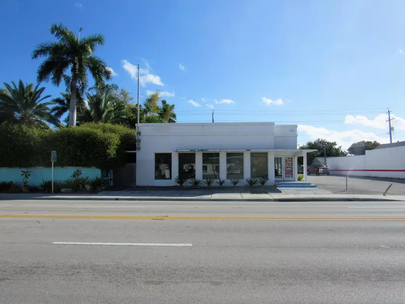 1114 N Dixie HWY, Lake Worth, FL 33460