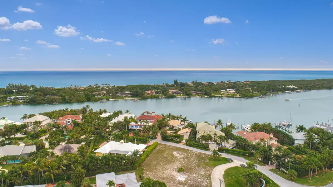 17560 SE Conch Bar AVE, Tequesta, FL 33469