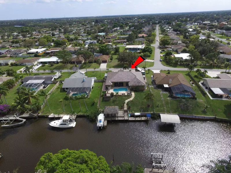 401 SE Verada AVE, Port Saint Lucie, FL 34983