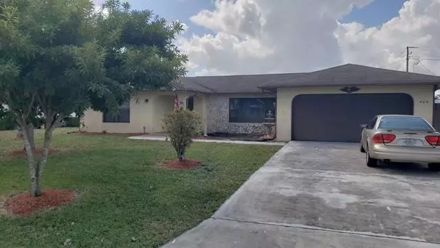 Port Saint Lucie, FL 34983,464 SE Seabreeze LN