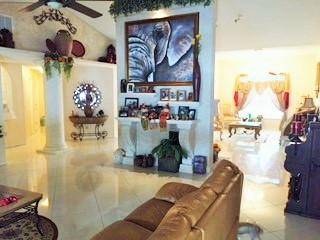 732 NW Cardinal DR, Port Saint Lucie, FL 34983