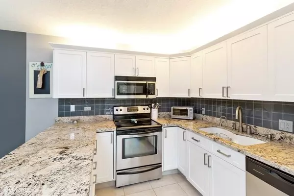 1420 14th TER, Palm Beach Gardens, FL 33418