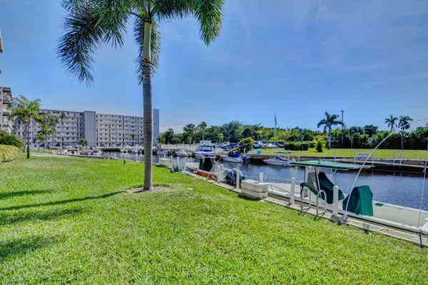 Deerfield Beach, FL 33441,1501 SE 15th CT 102