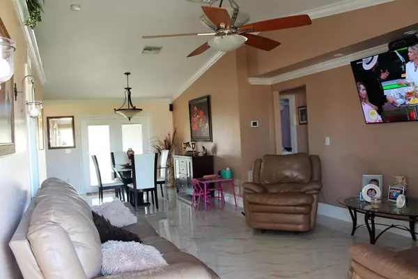 Clewiston, FL 33440,420 W Sugarland CIR