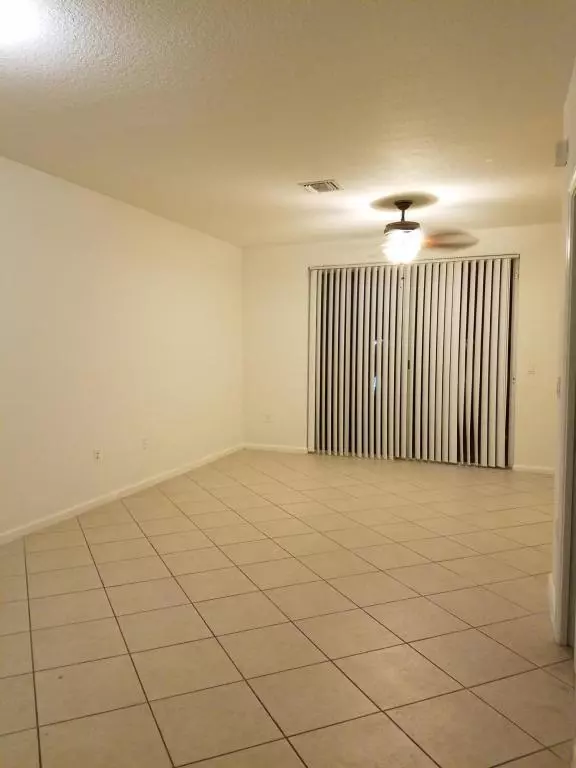 Miramar, FL 33025,8244 SW 25 CT 105