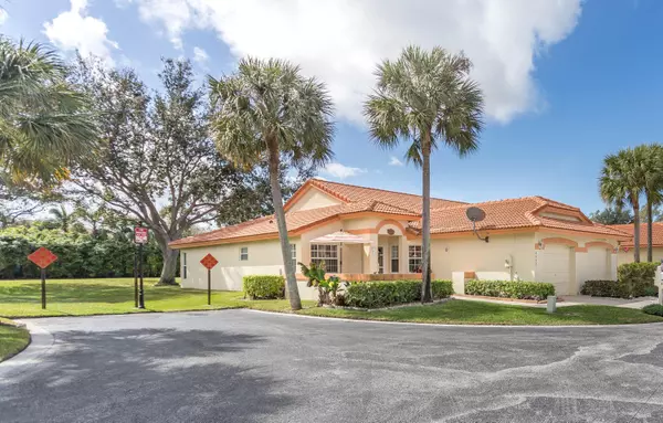 8052 Summer Shores DR, Delray Beach, FL 33446