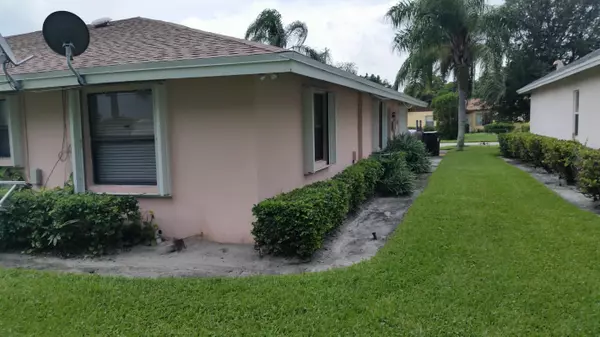 West Palm Beach, FL 33401,1439 N Mangonia CIR