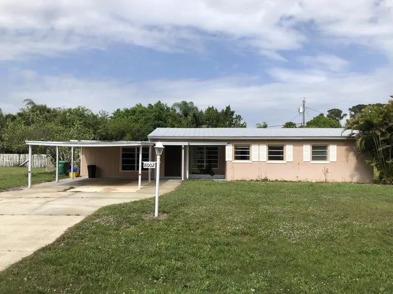 8002 Westmont DR, Fort Pierce, FL 34951