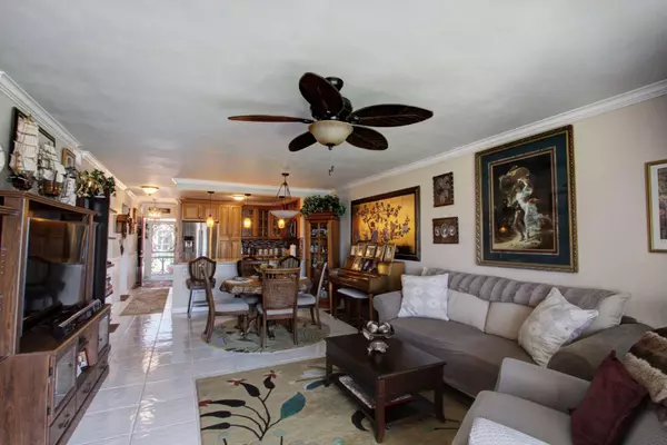 Boca Raton, FL 33496,9184 Flynn CIR 5