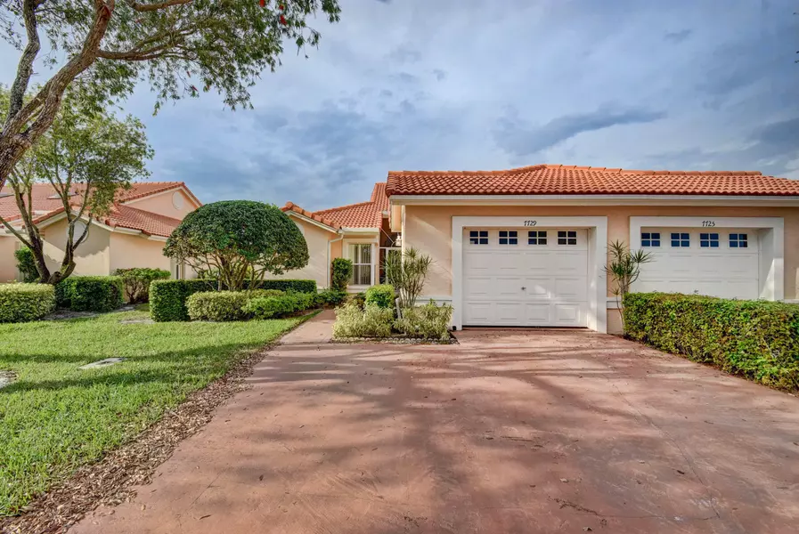 7729 Springwater PL, Boynton Beach, FL 33437