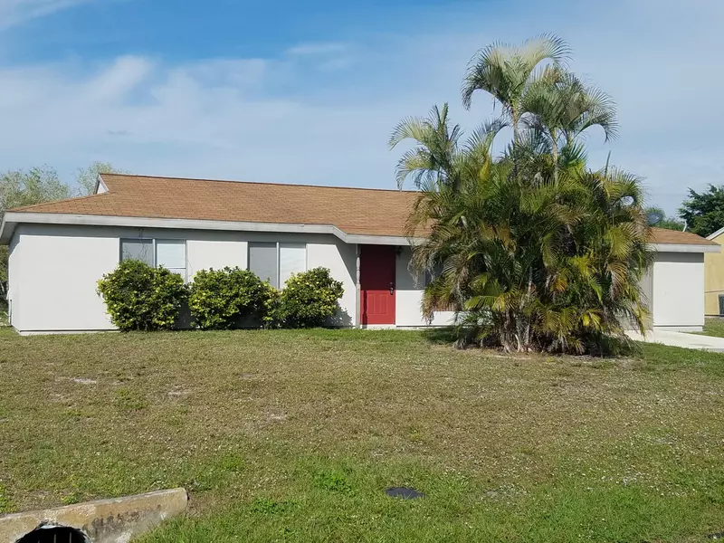 257 SW Kimball CIR, Port Saint Lucie, FL 34953