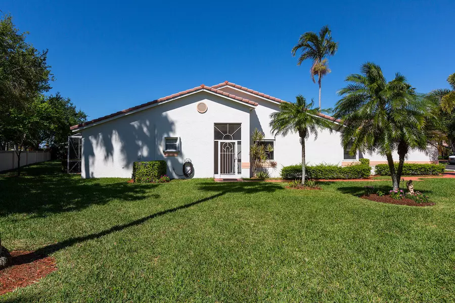 76 Sausalito DR, Boynton Beach, FL 33436