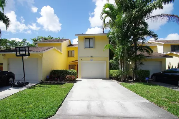 1553 Woodbridge Lakes CIR, West Palm Beach, FL 33406