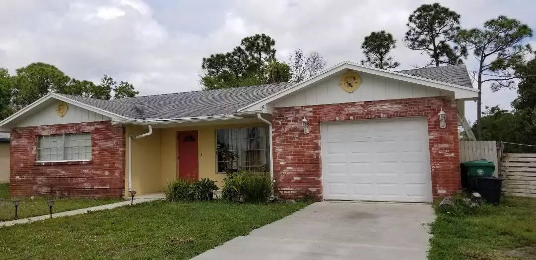 Port Saint Lucie, FL 34984,651 SE Delancey LN