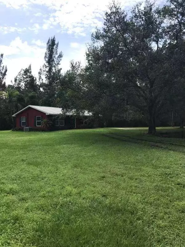 Loxahatchee Groves, FL 33470,13658 N 24th CT