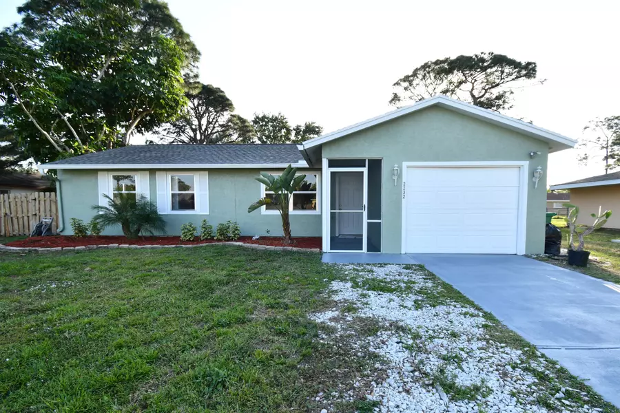 2232 SE Holland ST, Port Saint Lucie, FL 34952