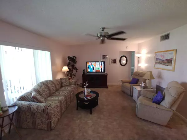 Greenacres, FL 33463,217 Pine Hov CIR A-2