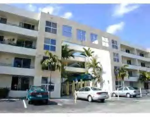 Miami, FL 33126,8321 NW 7th ST 1-202