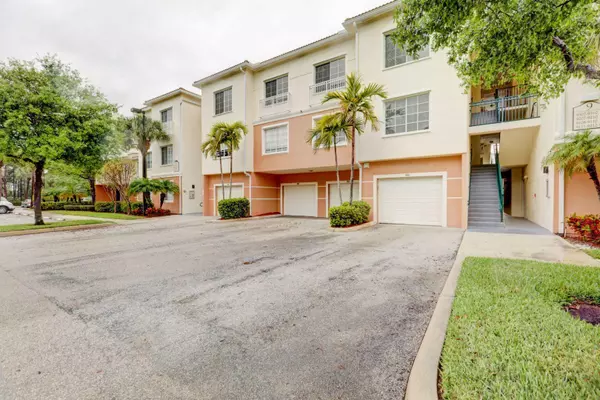 9307 W Myrtlewood CIR, Palm Beach Gardens, FL 33418