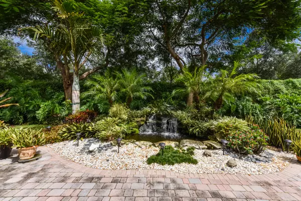 9688 Baywood Park LN, Delray Beach, FL 33446