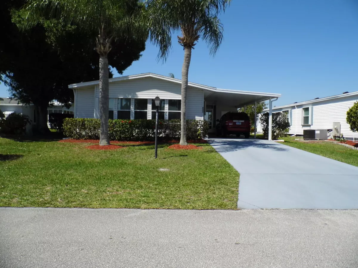 Port Saint Lucie, FL 34952,8399 Gallberry CIR