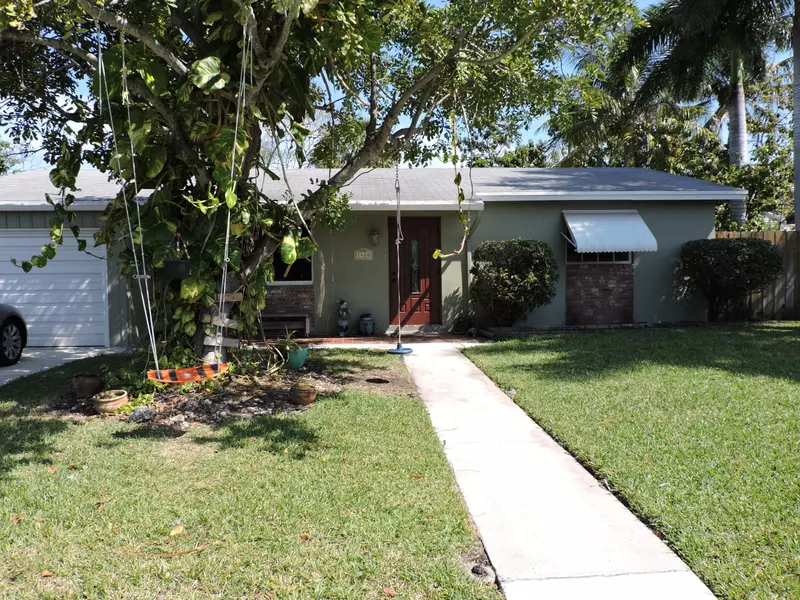 1408 N N 16th AVE, Lake Worth, FL 33460