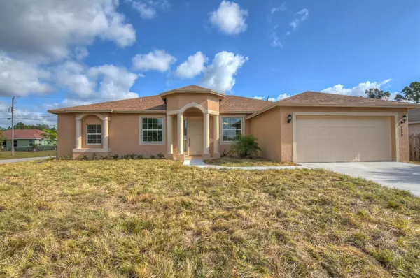 1466 SW San Esteban AVE, Port Saint Lucie, FL 34953