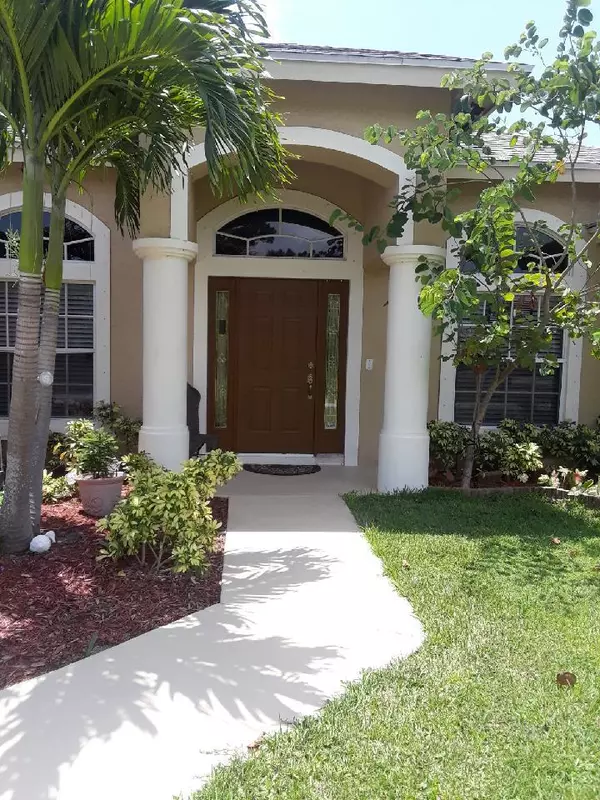 600 SW Kayak AVE, Port Saint Lucie, FL 34953