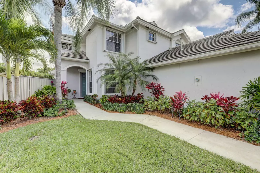 641 Masters WAY, Palm Beach Gardens, FL 33418