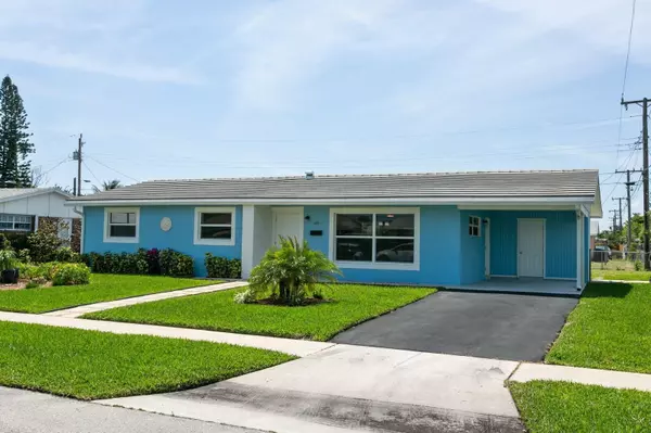 481 W 32nd ST, Riviera Beach, FL 33404