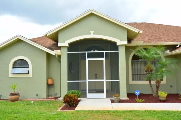 Port Saint Lucie, FL 34953,1441 SW Merchant LN